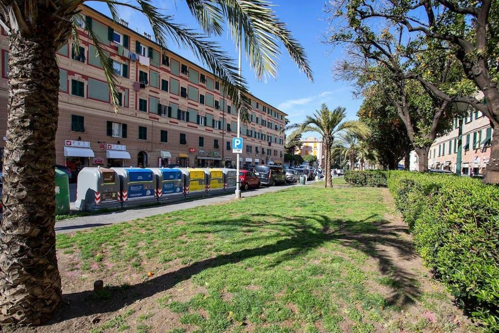 Dalla Spiaggetta A Quinto Genova Esterno foto